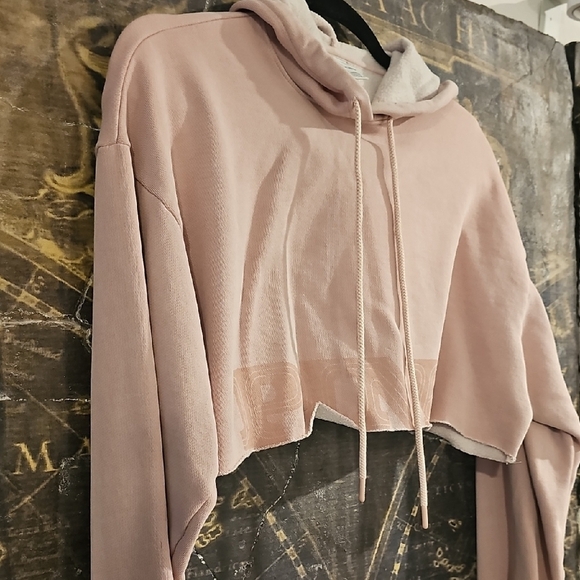 PINK Victoria's Secret Pink Cropped Hoodie Long Sleeve - Picture 3 of 3